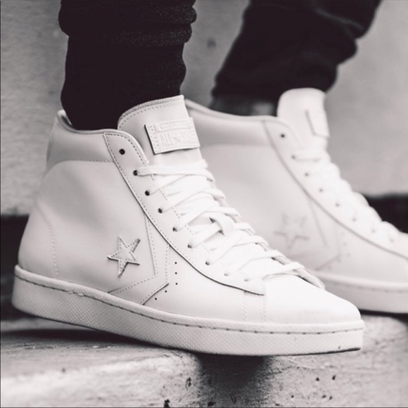 ❗️SOLD❗️NWOB CONVERSE 1 STAR MID TOP MEN SIZE 10.5 - Picture 2 of 8